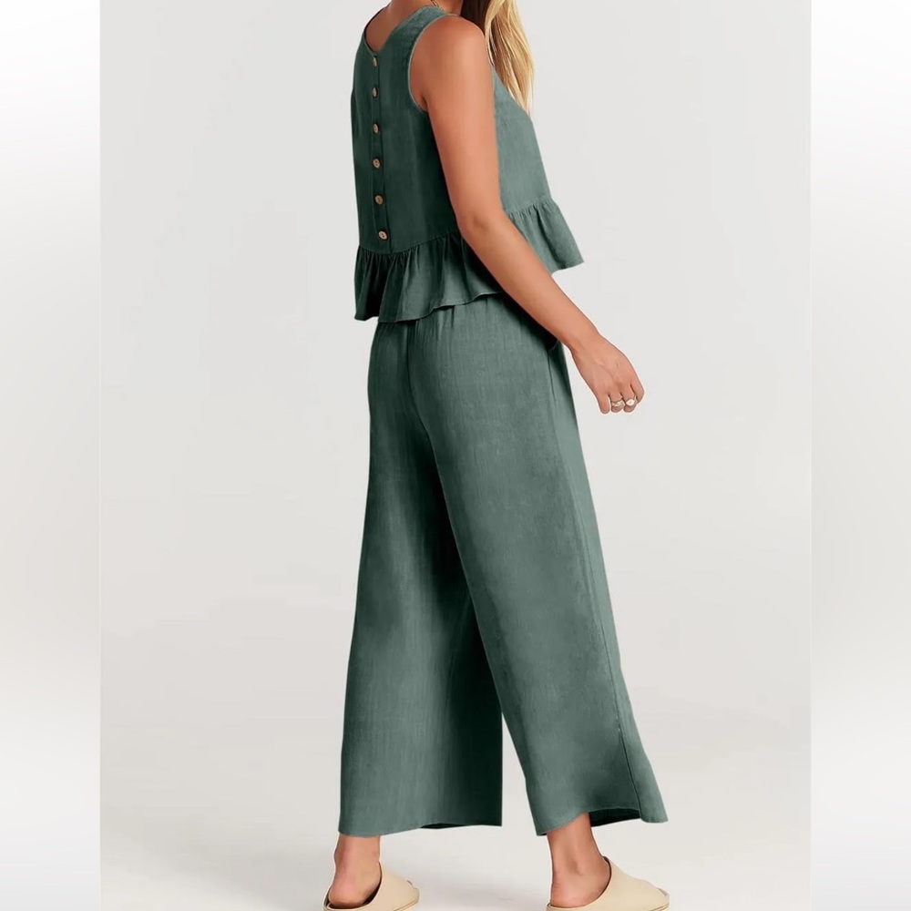 High-Rise Wide-Leg Pants in Sage Green